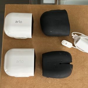 Arlo Pro 3 Security Cameras!!
